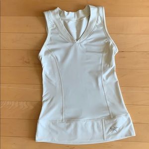 ARC’TERYX active tank